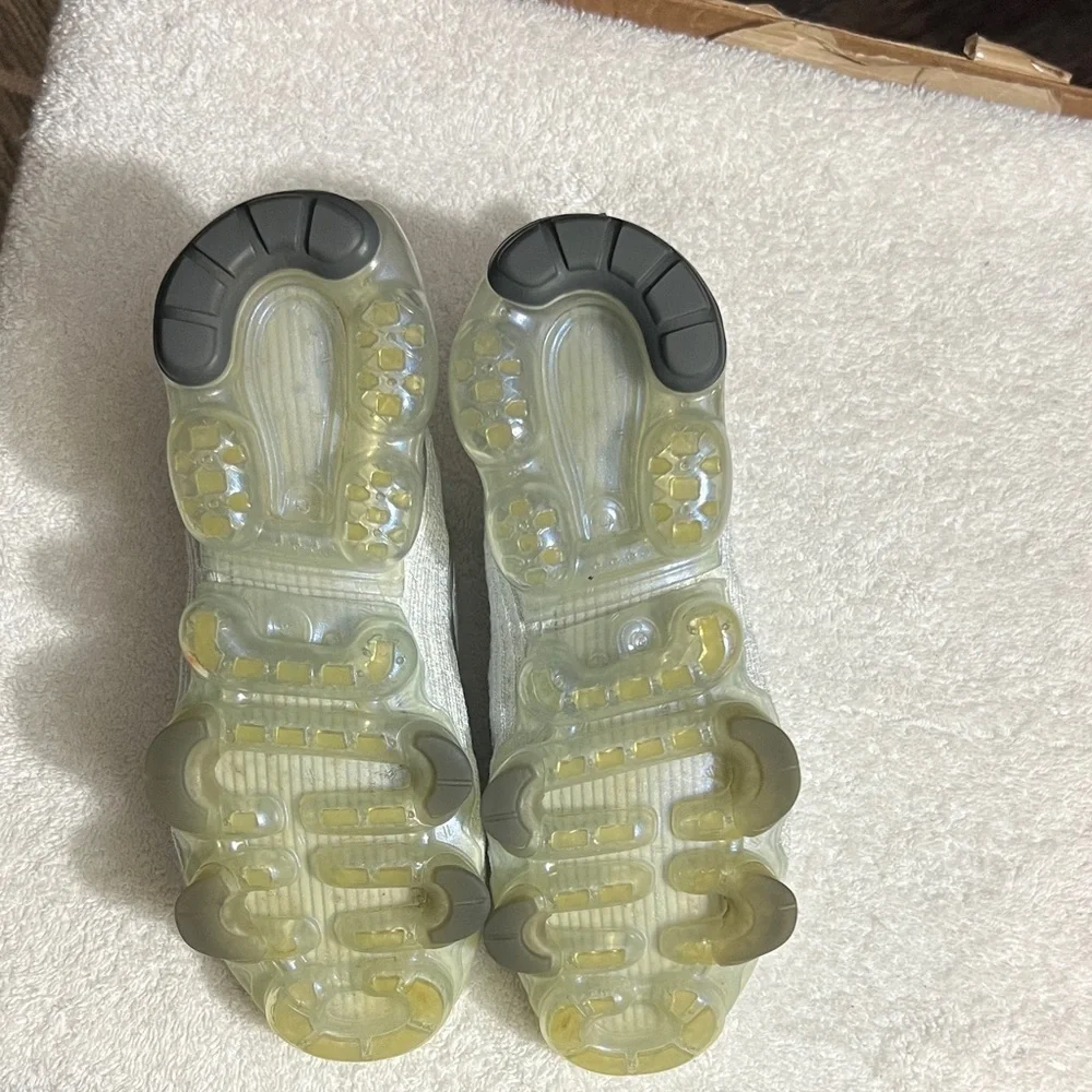 Nike White and Silver VaporMax Flyknit Shoes